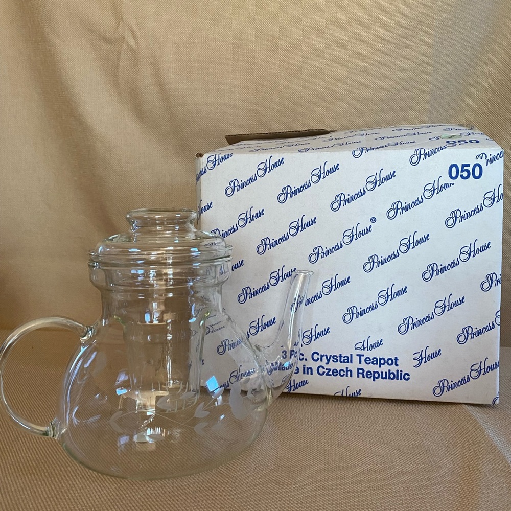 Princess House Heritage Teapot or Cold Beverage Pot With Infuser and Lid
